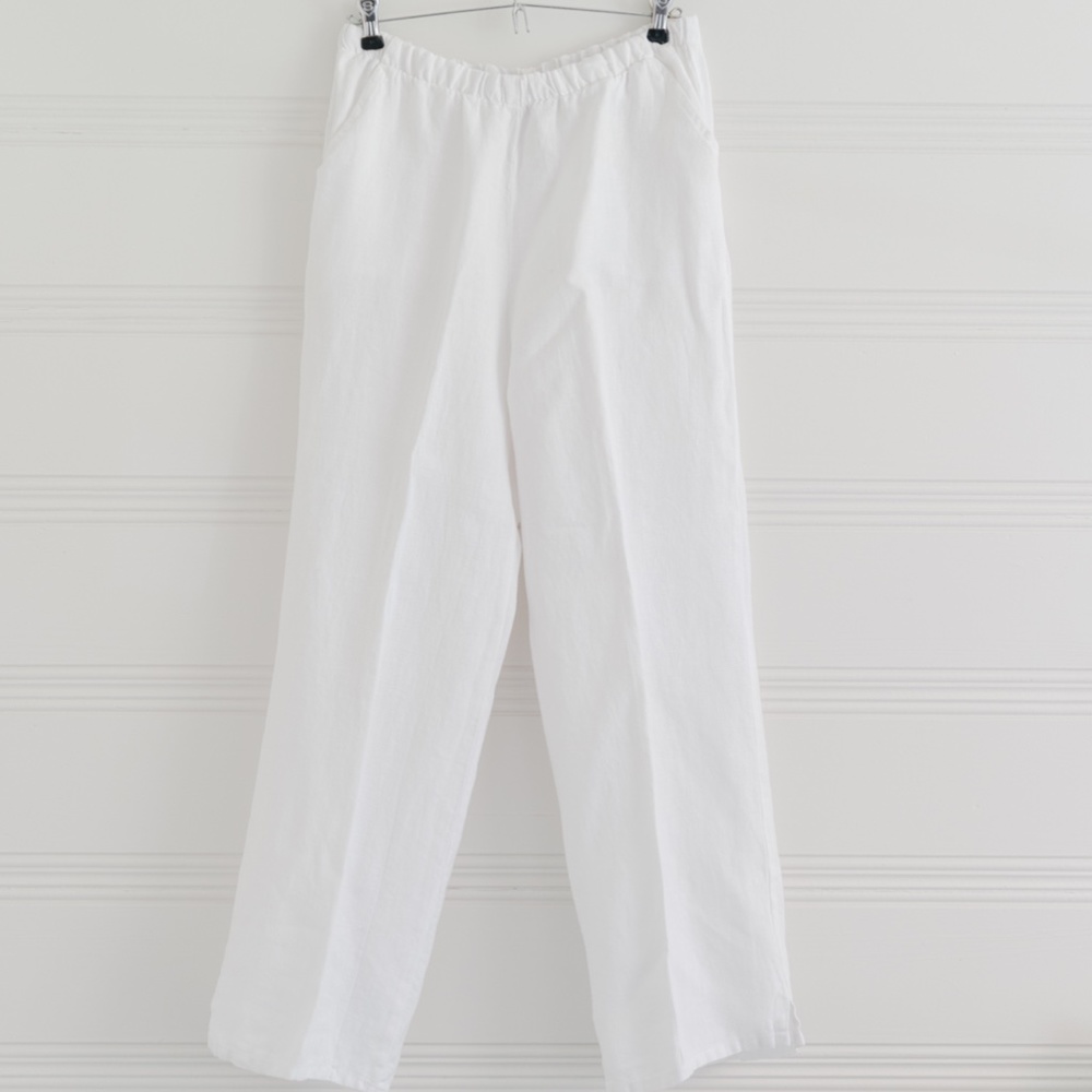 MatchPoint Linen Pants - Picture 2 of 3